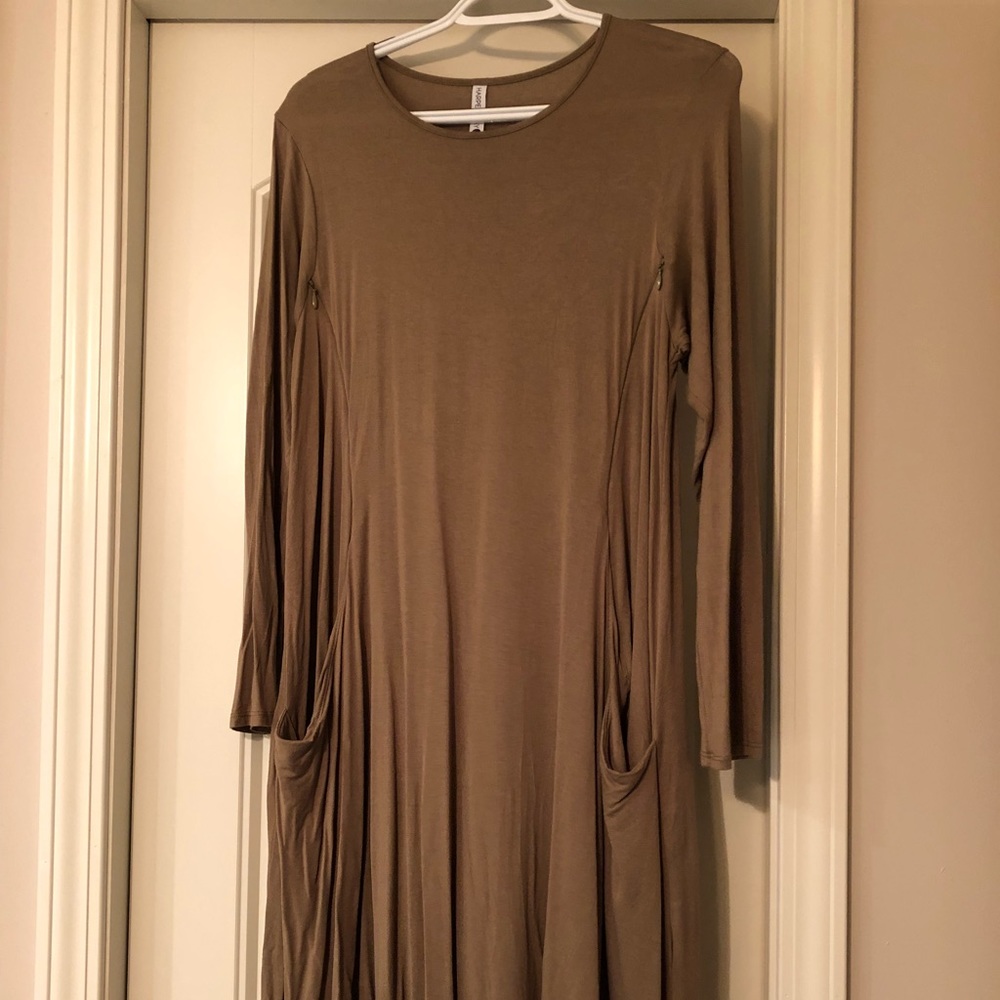 Olive Roolee nursing dress